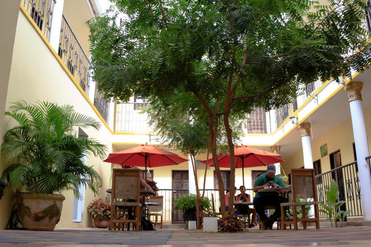 Ayenda 1305 Retro Hotel Barranquilla  Bagian luar foto